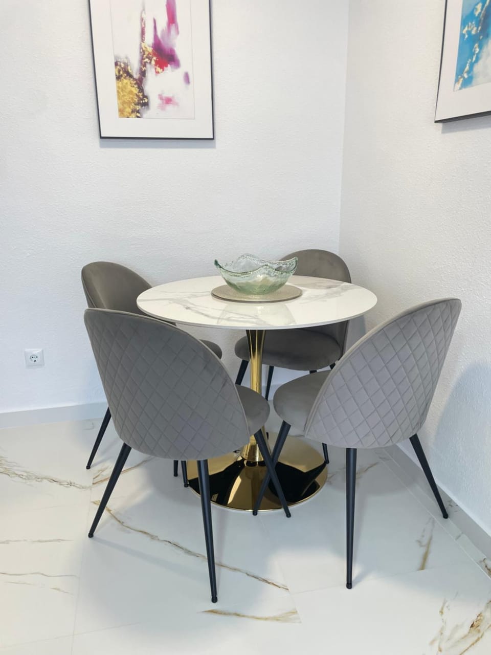 Nearby landmark, Dining area, Landmark view, Sea view, air conditioner