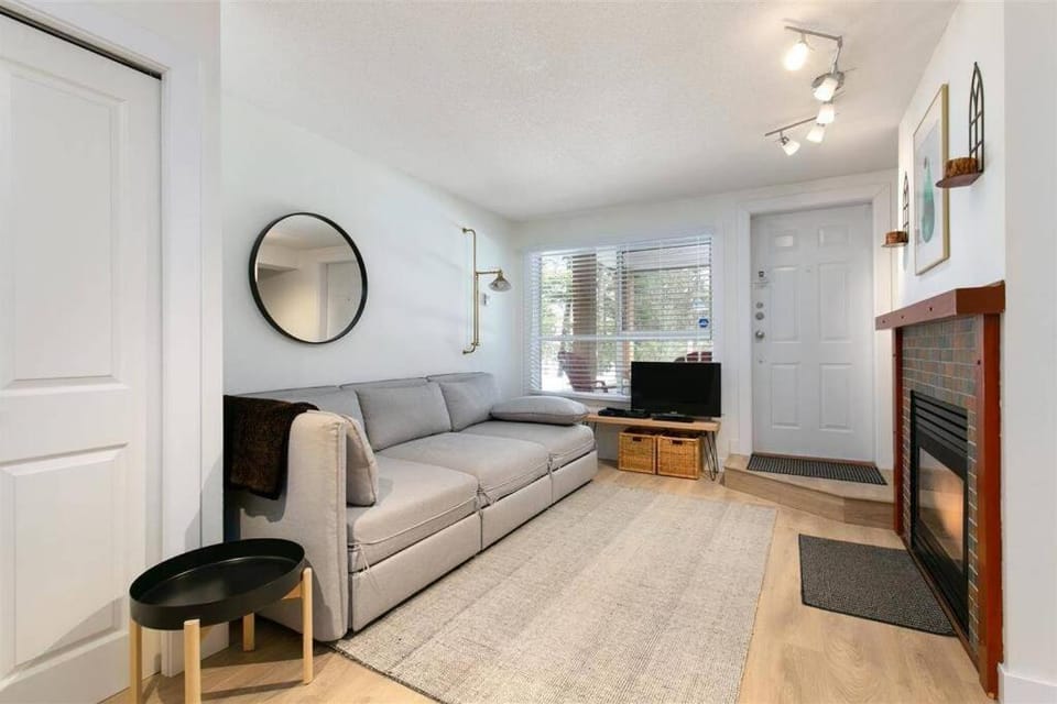 Cozy Townhouse in Whistler Village North Apartment in Whistler