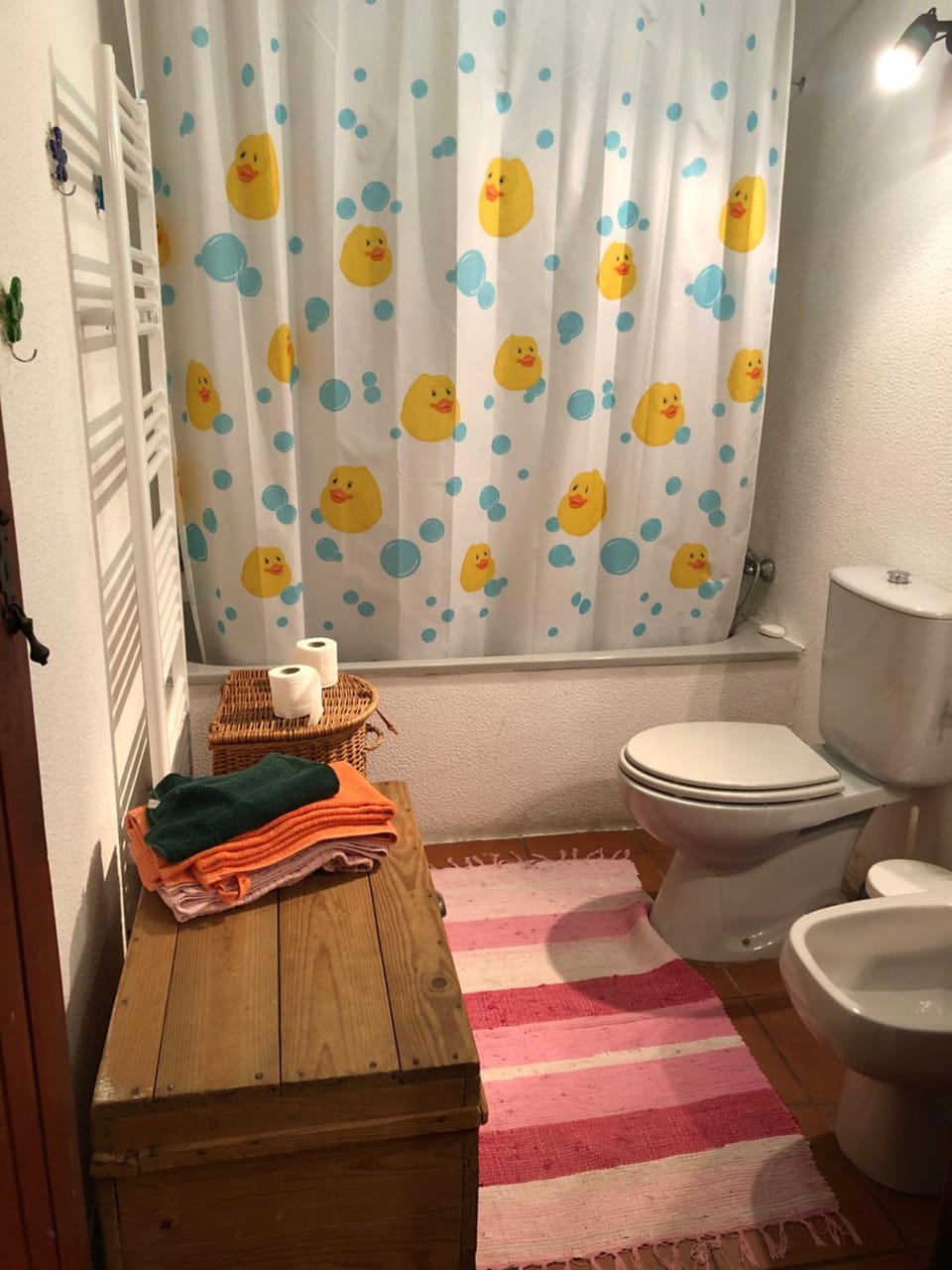 Toilet, Bathroom, bidet, towels