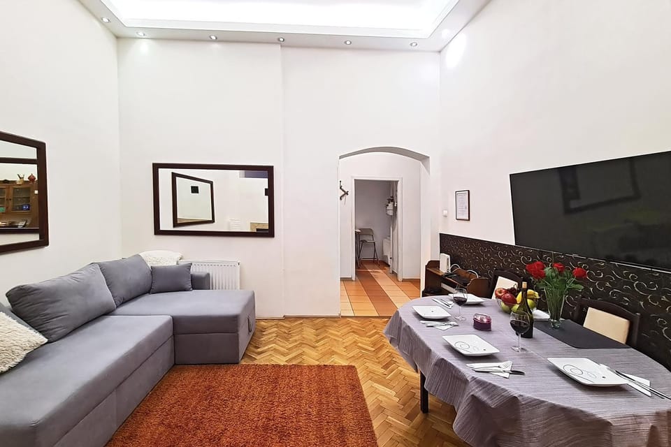 Facade/entrance, Living room, Dining area