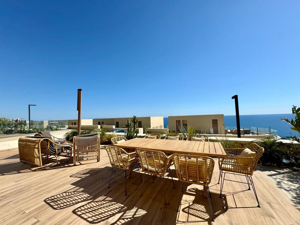 Patio, Day, Natural landscape, View (from property/room), Balcony/Terrace, Seating area, Dining area, Sea view