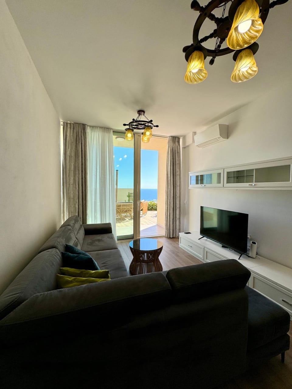 Communal lounge/ TV room, TV and multimedia, Living room, Seating area, Evening entertainment, fireplace