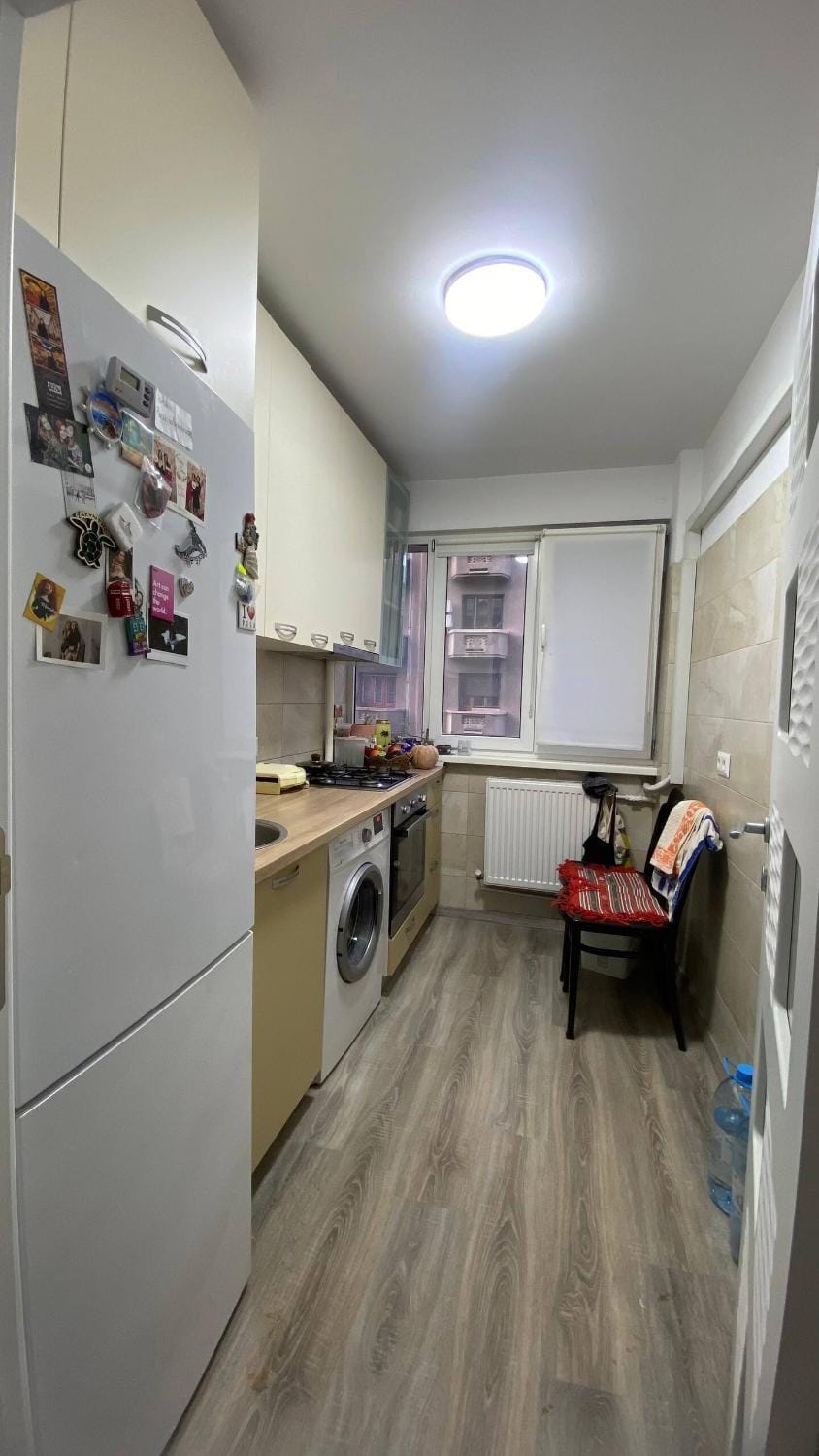 Kitchen or kitchenette, pet friendly, stove, washing machine