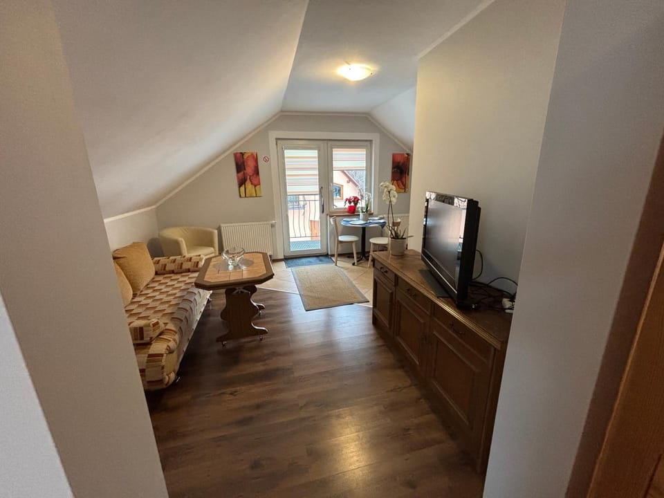 ALISA Apartment in Lower Silesian Voivodeship