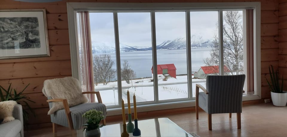 Living room, Sea view