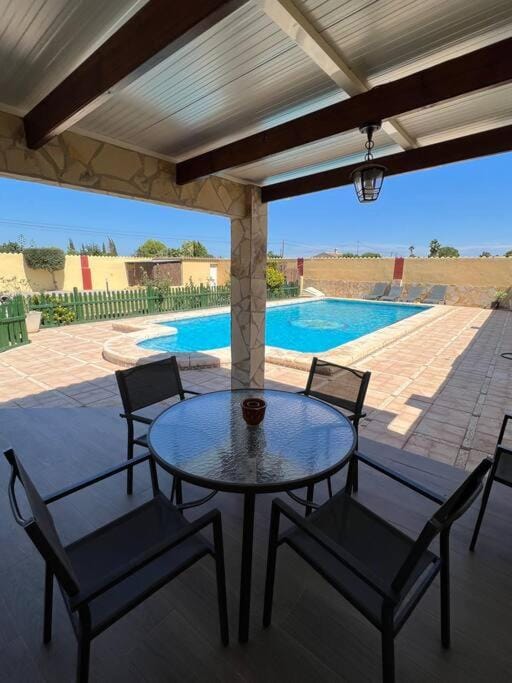 Casa vacacional con piscina privada House in Vega Baja del Segura