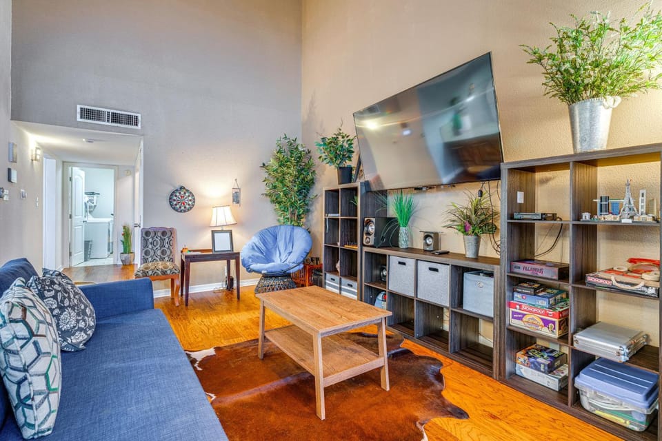 Lago Vista Golf Getaway with Decks and Pool Access! House in Point Venture