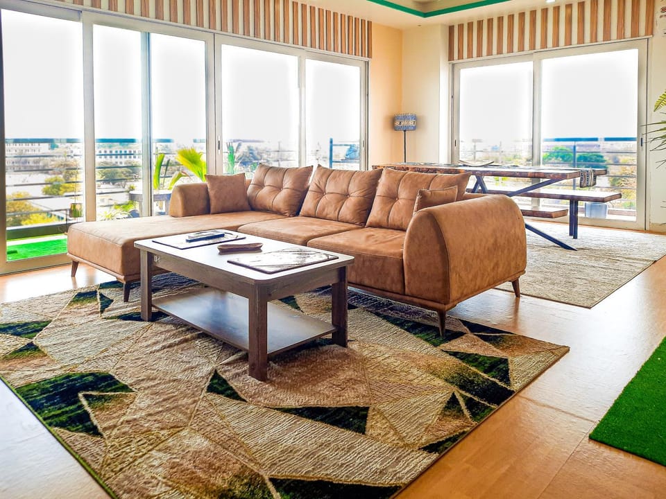 Living room, Seating area