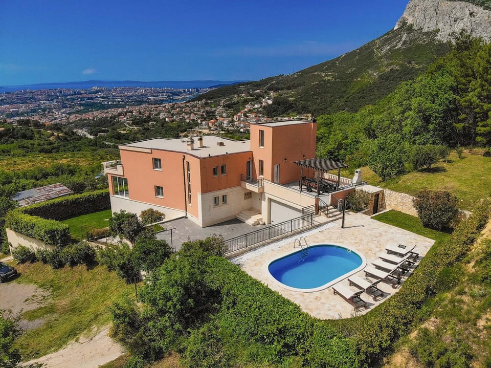 Property building, Sea view