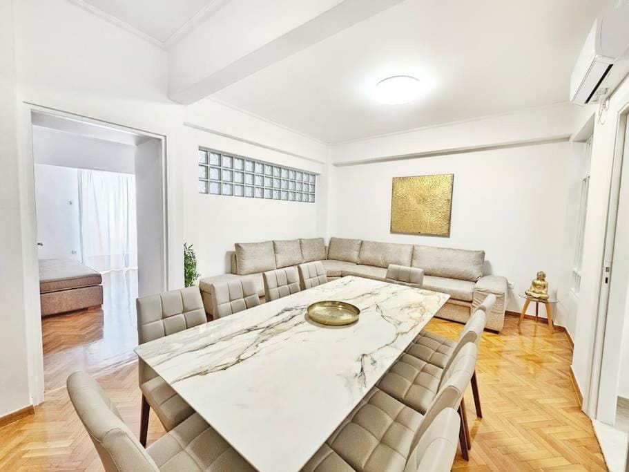 Athens Divas Spirit Suite Apartment in Athens