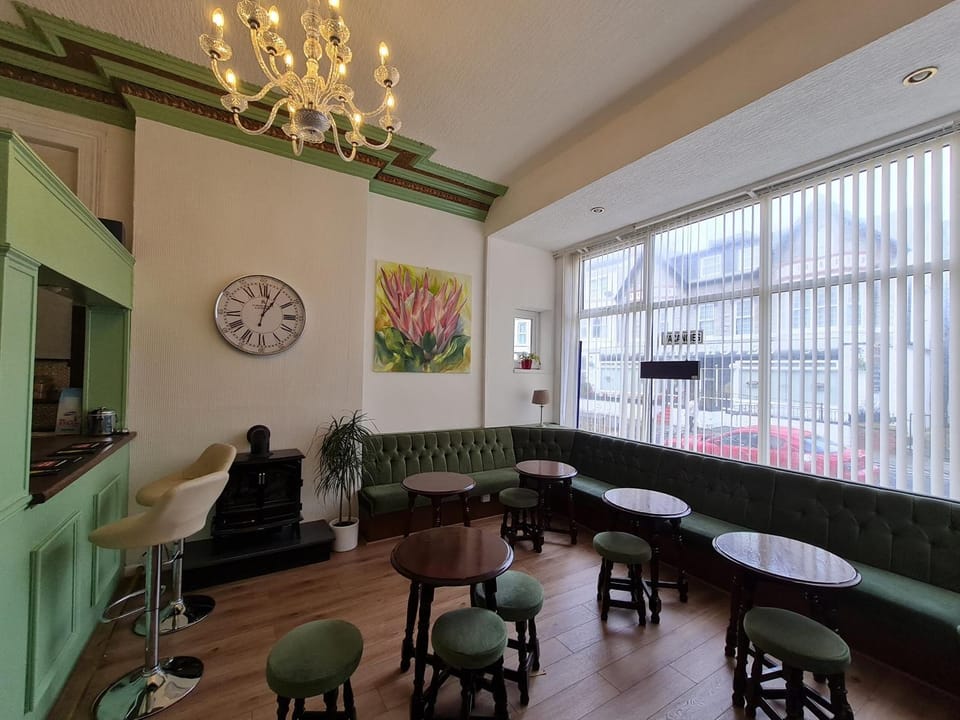 Lounge or bar
