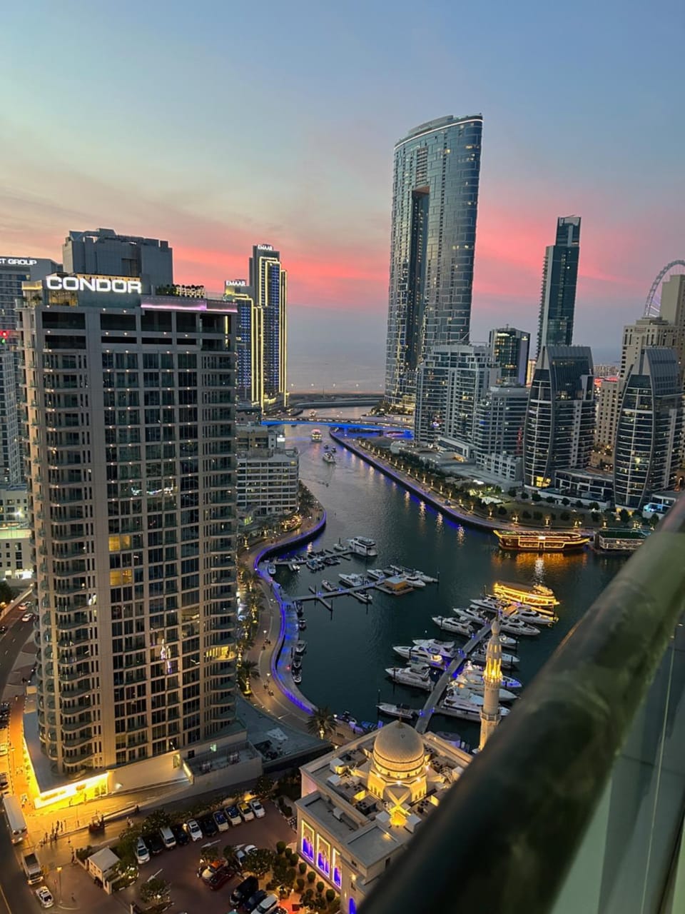 Modern 1BR Apartment in Dubai Marina with sea view Apartment in Dubai