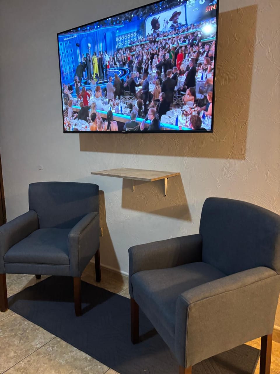 TV and multimedia, Seating area