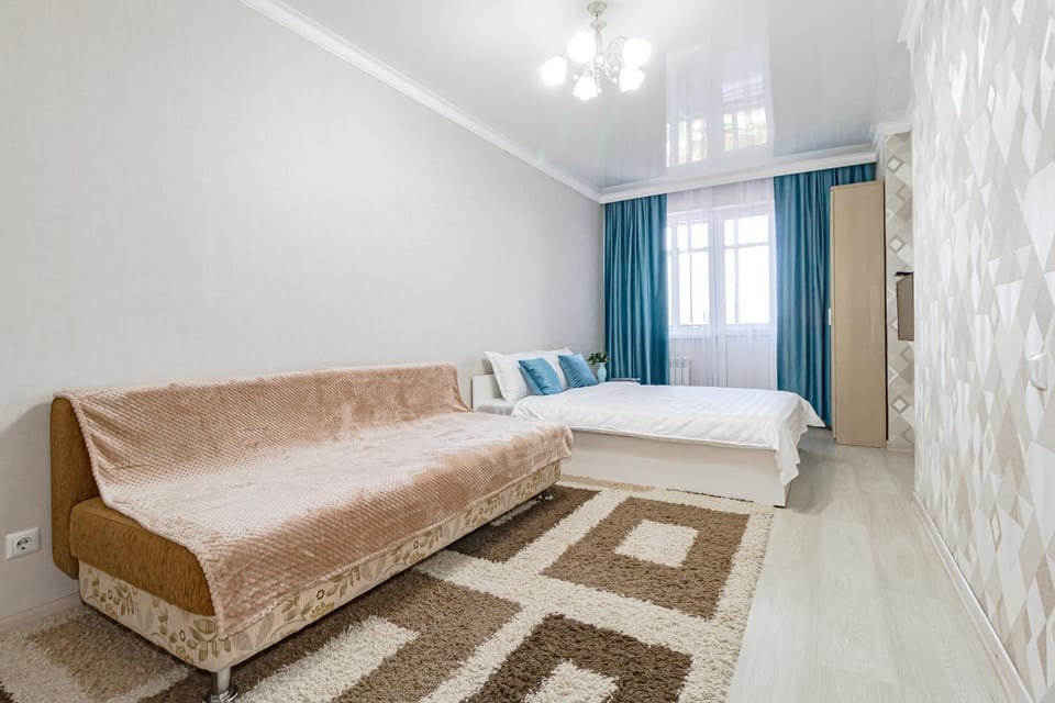 Bed, Living room, Photo of the whole room, Seating area, Bedroom