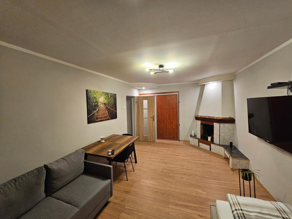 Apartament w Kamienicy w Centrum Kalisza Apartment in Greater Poland Voivodeship