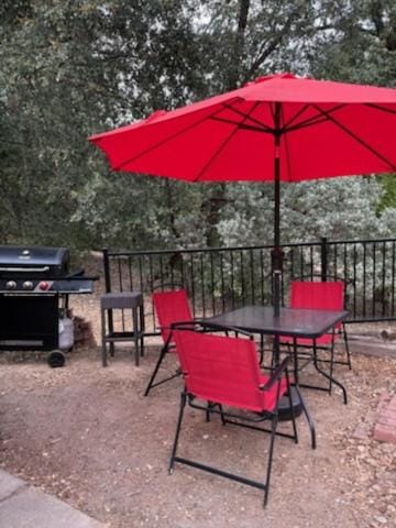 Knotty Pines Lodge Chalet in Sierra Nevada