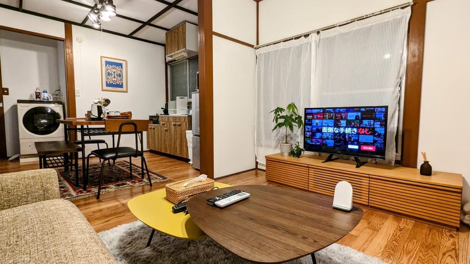 TV and multimedia, Kitchen or kitchenette, Living room, Dining area, minibar, air conditioner