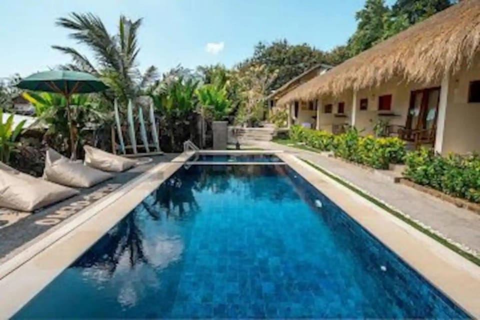 Property building, Day, Garden view, Pool view, Swimming pool, sunbed
