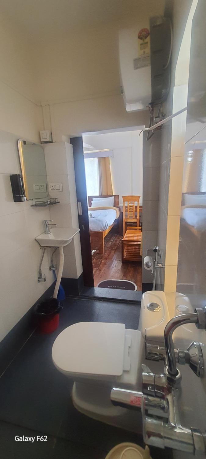 Bathroom, Bedroom