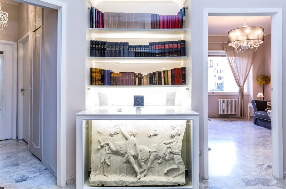 Library, Lobby or reception