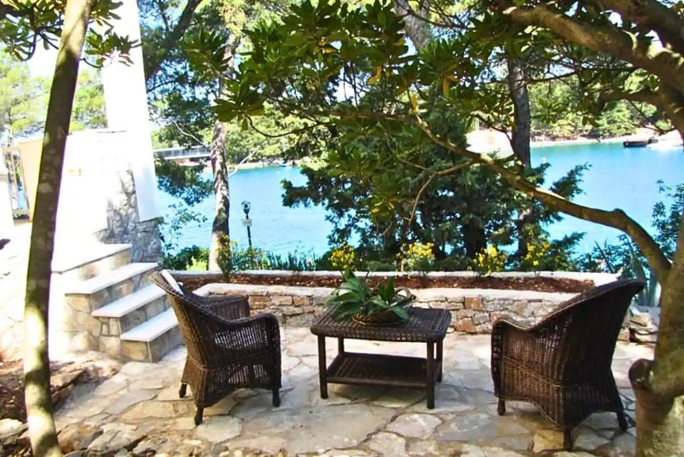 Day, Natural landscape, Garden, View (from property/room), Garden view, Sea view