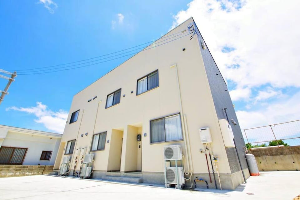 Kurarisu ohamA Apartment in Okinawa Prefecture