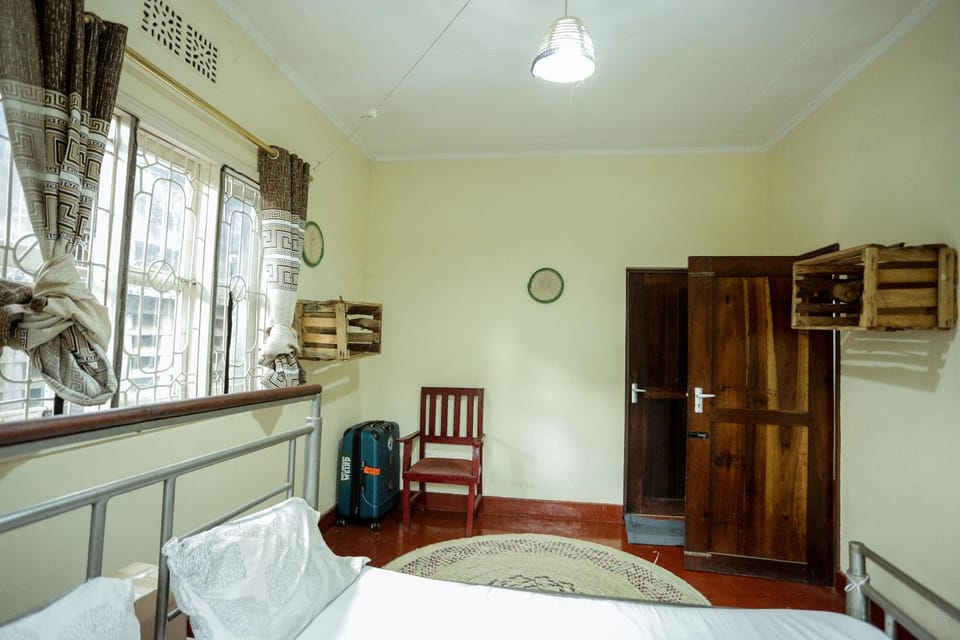 Bed, Bedroom, Family