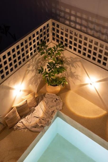 Night, Summer, Photo of the whole room, Seating area, Pool view, Swimming pool, Inner courtyard view