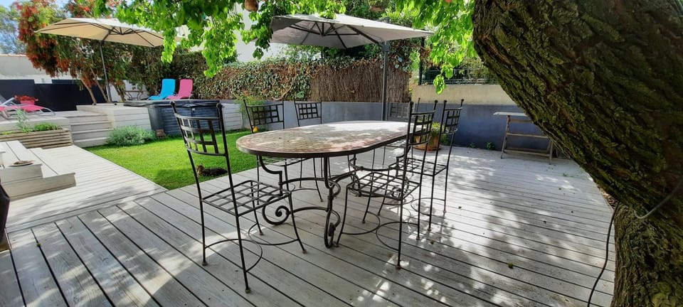 Garden, Dining area