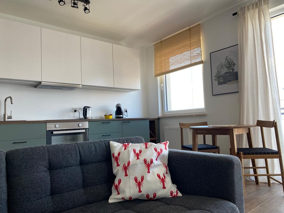 Kitchen or kitchenette, Living room, Seating area, Dining area, pet friendly, stove