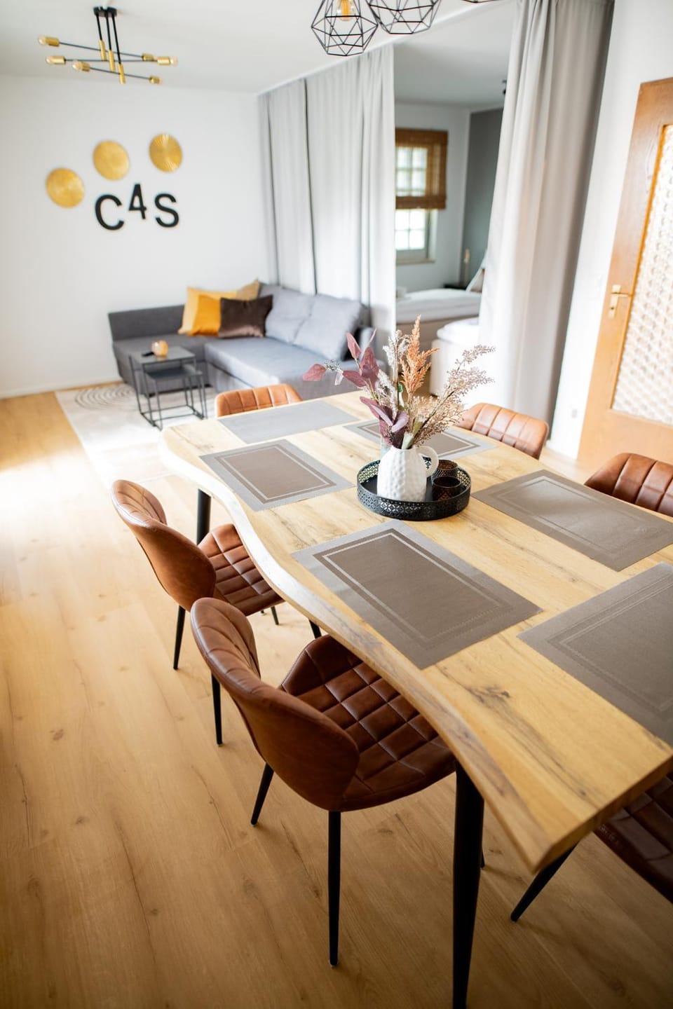 Living room, Seating area, Dining area