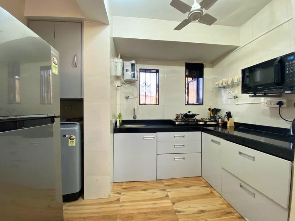 Kitchen or kitchenette, kitchen