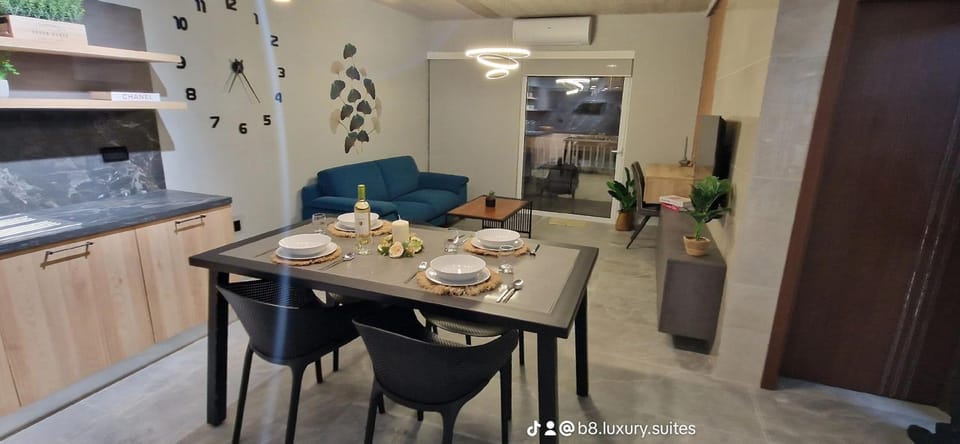 Living room, Seating area, Dining area