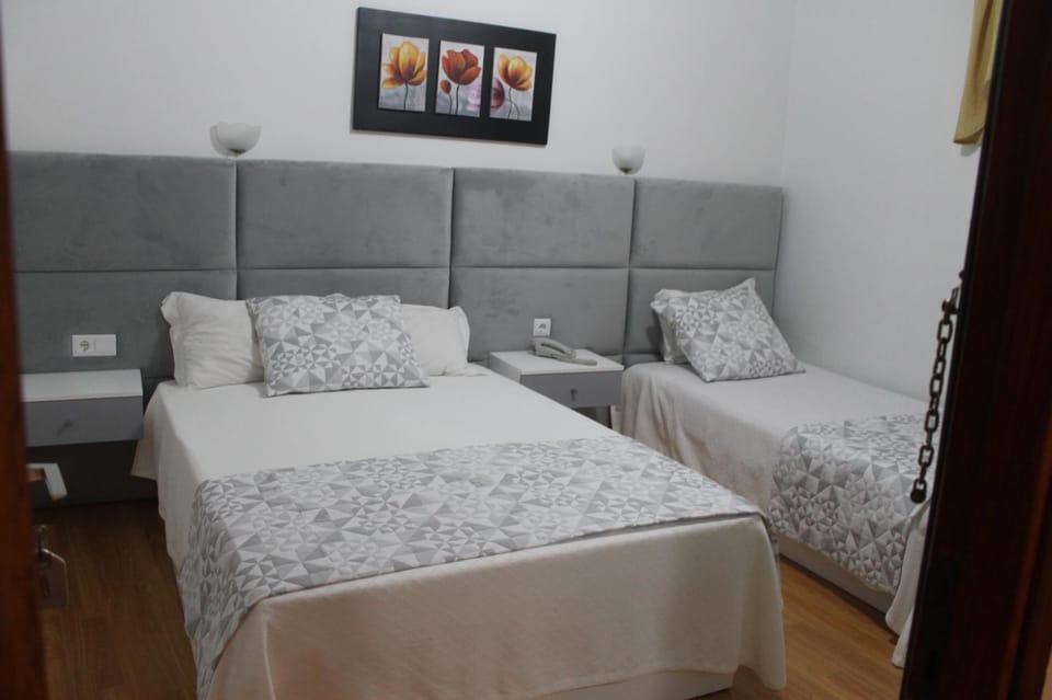 Alojamento Local Santa Cruz Hotel in Castile and León