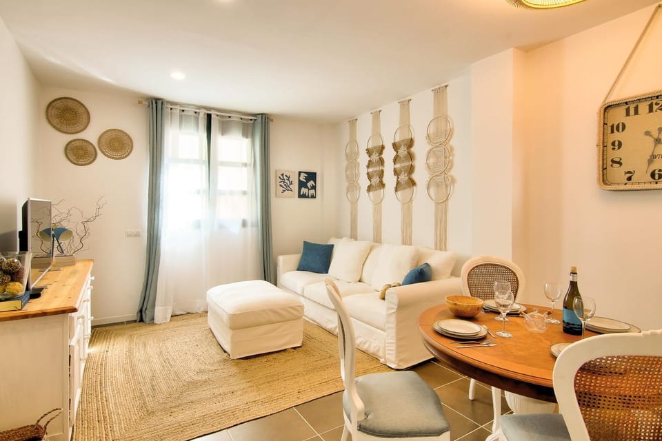 Illes 21 Apartment in Baix Empordà