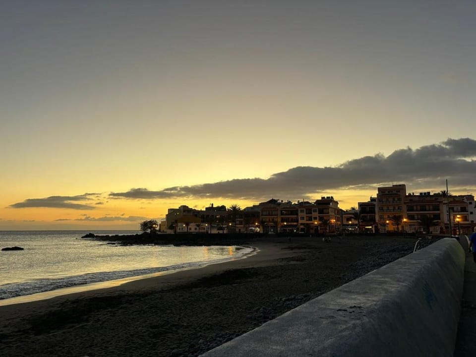 Nearby landmark, Beach, Sea view, Sunset