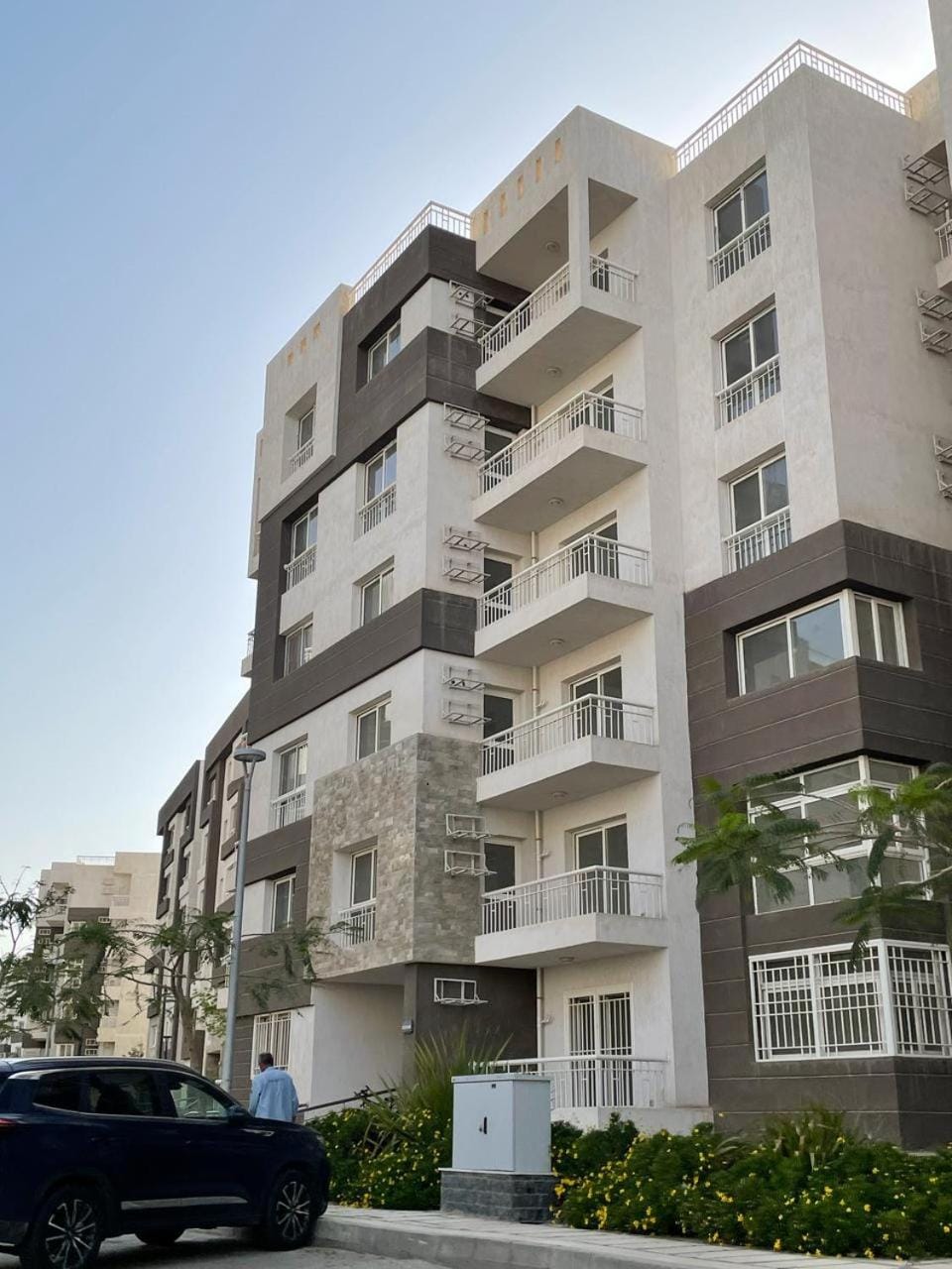 Property building, Street view, Parking