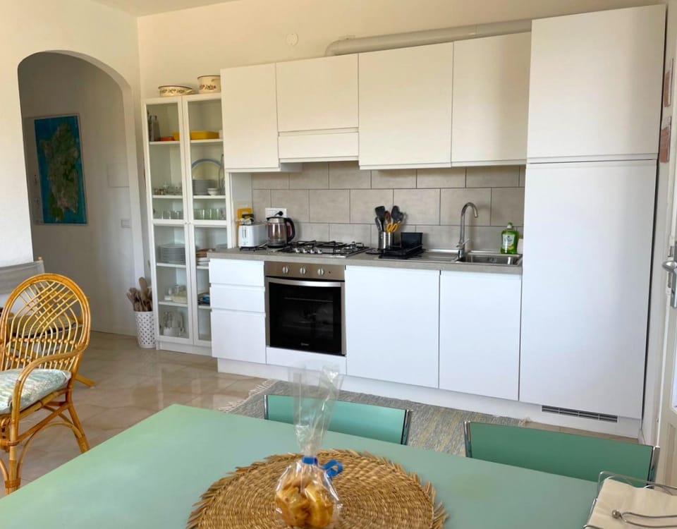 Mary's home - 300mt from the sea with mountains view Apartment in Sardinia