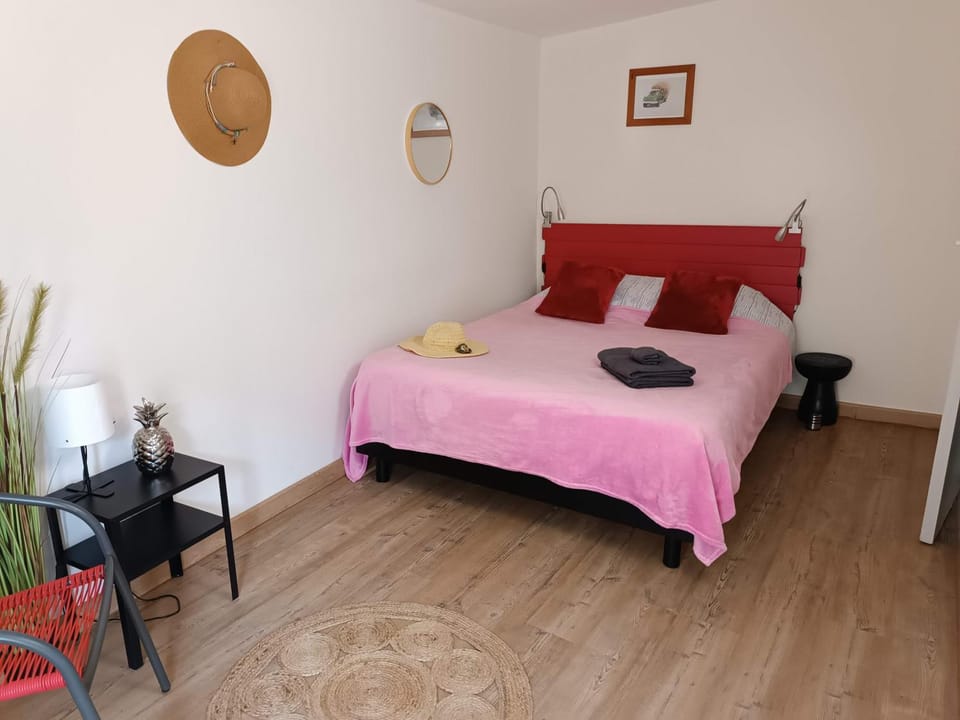 Bed, Night, Bedroom
