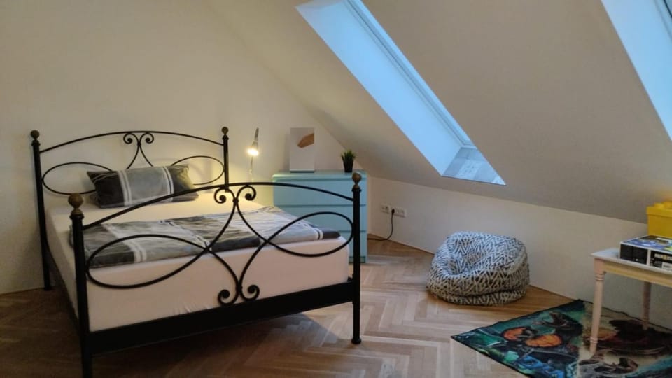 Exklusive Maisonetten Wohnung mit Gartenzugang Apartment in Augsburg