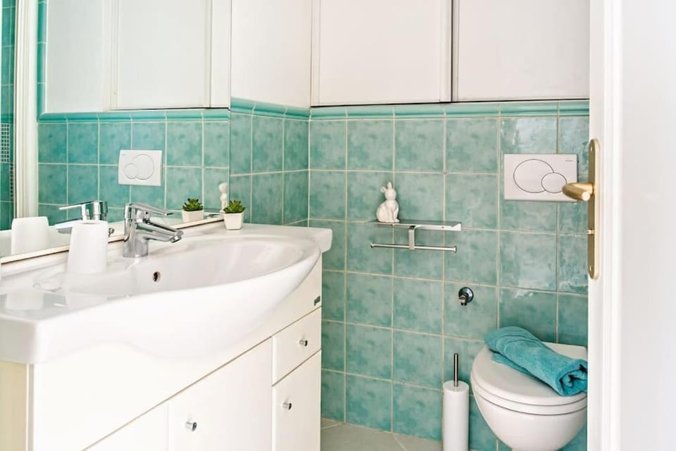 50 meters from the beach ! Best location in Nice Apartment in Nice