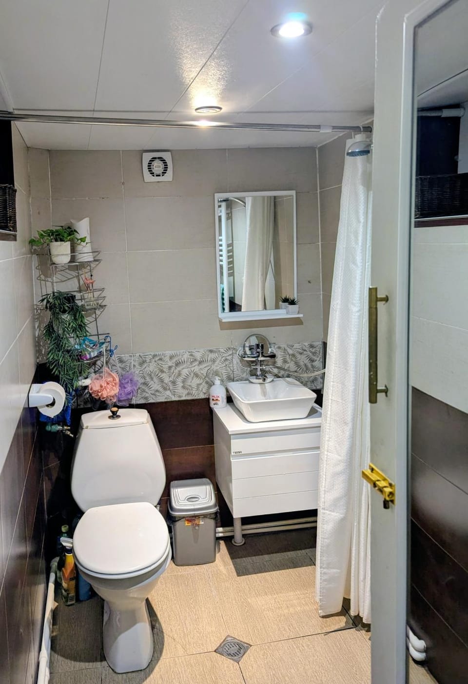 Guest House Marina Bed and Breakfast in Tbilisi, Georgia