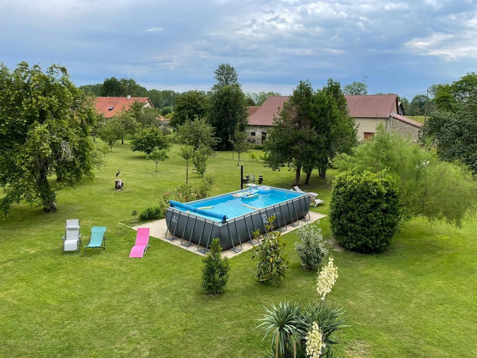 Swimming pool, Swimming pool