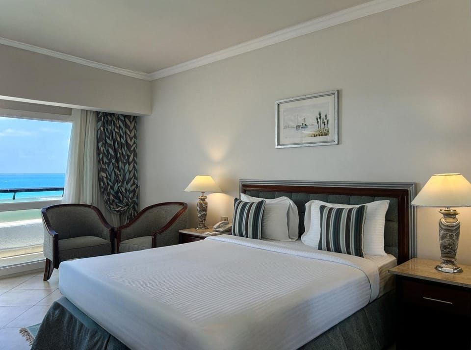 Bed, Bedroom, Sea view