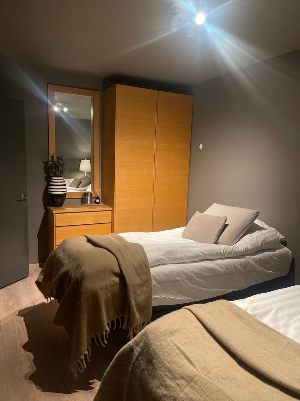 Bed, Seating area, Bedroom, wardrobe
