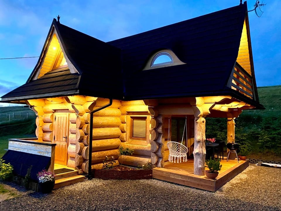 Malowany Domek w Górach Chalet in Lesser Poland Voivodeship