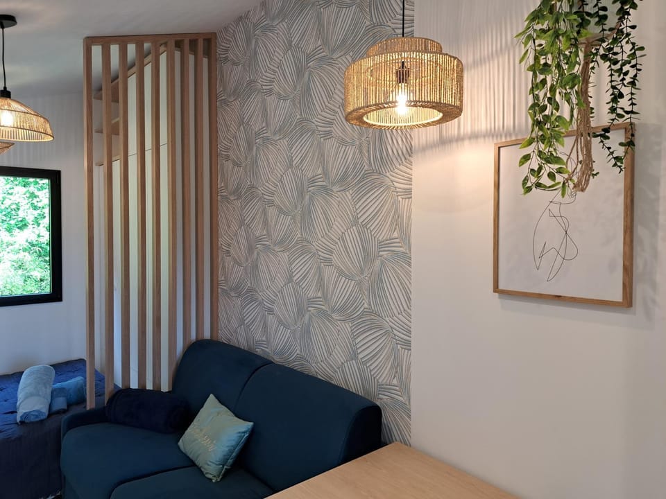 Living room, Decorative detail