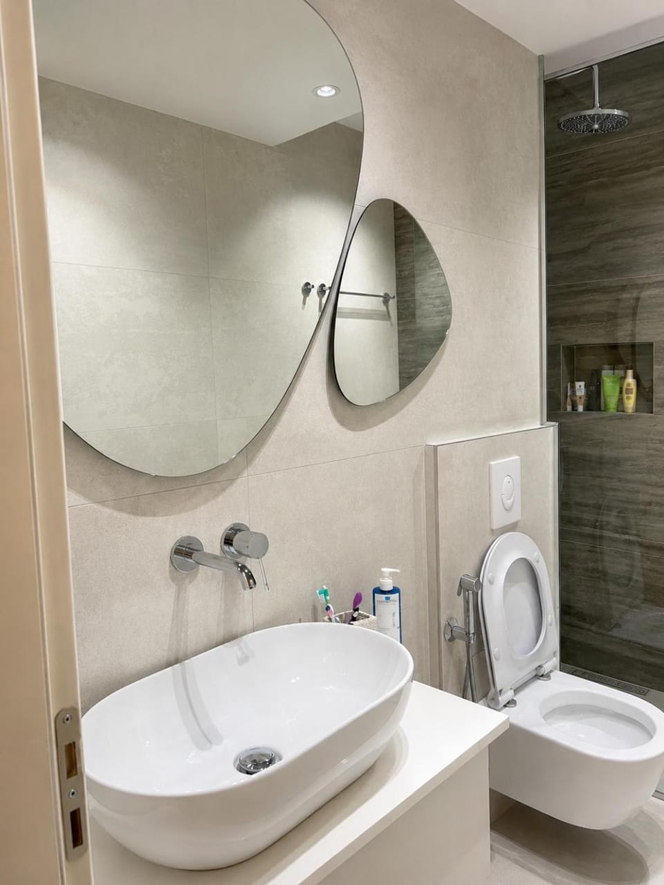 Shower, Bathroom, towels