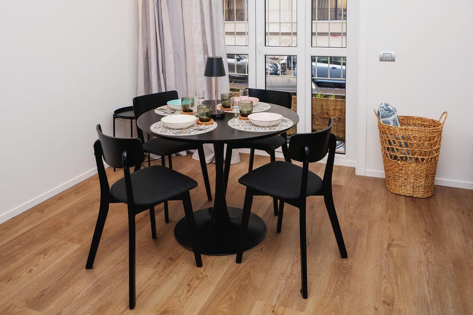 Kitchen or kitchenette, Living room, Dining area