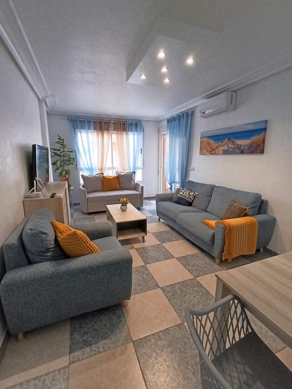TV and multimedia, Living room, air conditioner